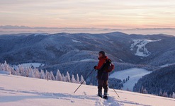 Beliebt bei Schneeschuhwanderern sind die Touren aufs Herzogenhorn. Foto: Ute Meier