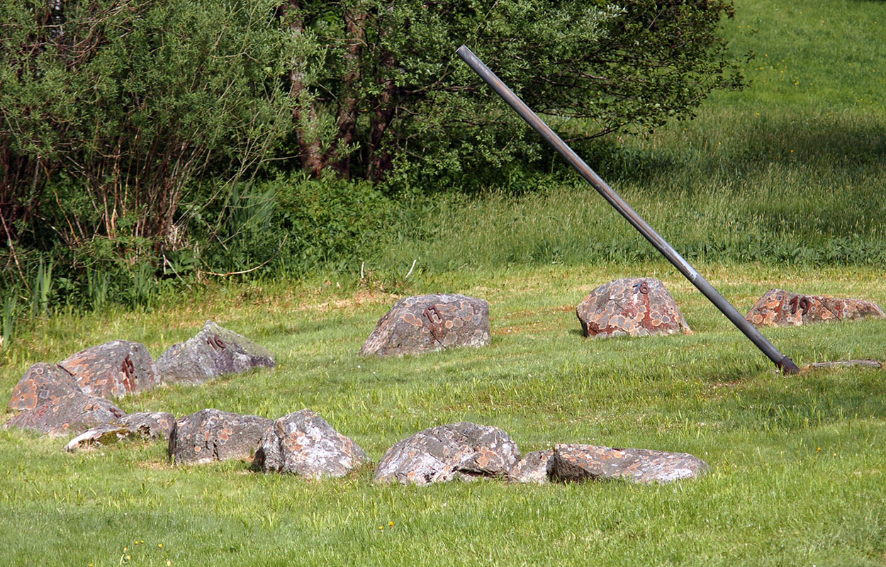 Gelnde-Sonnenuhr in Bernau im Schwarzwald. Zu sehen im Kurpark. Foto: Heike Budig